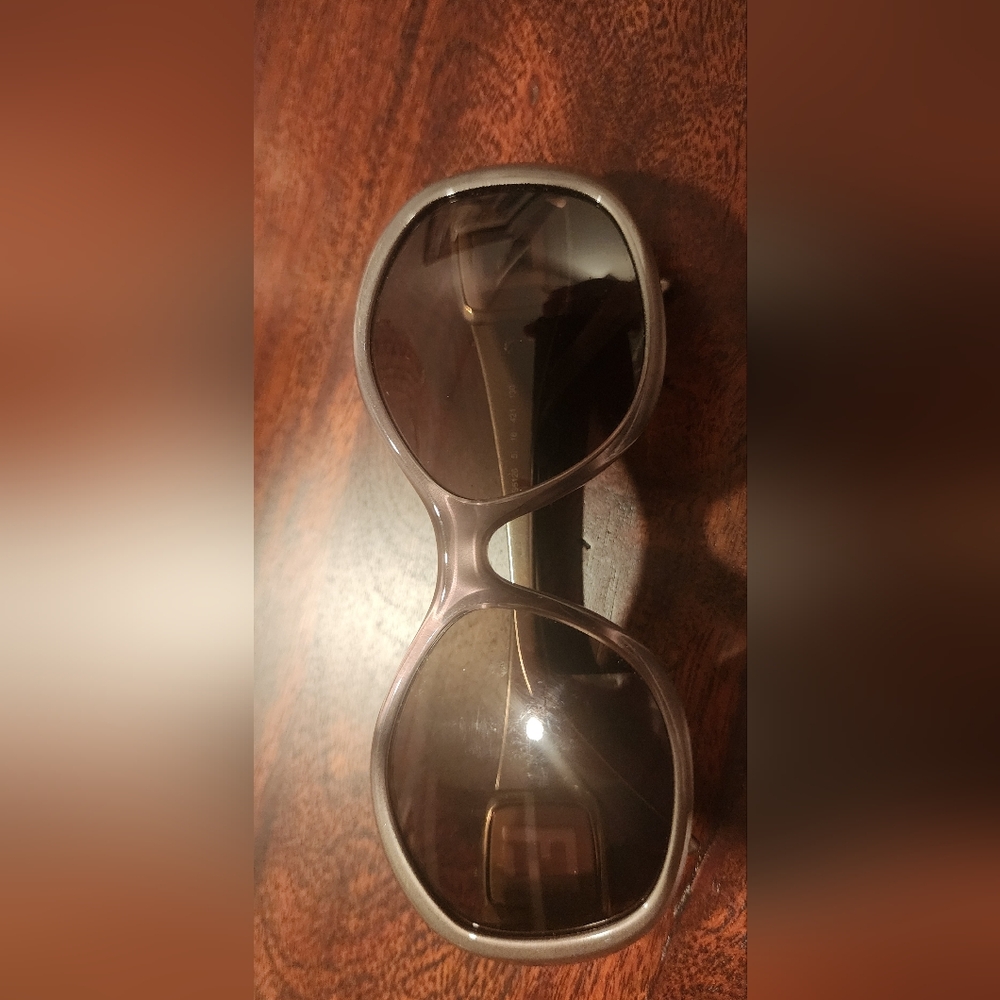 Fendi Elegant Brown Sunglasses